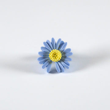 Daisy Charm (Blue)